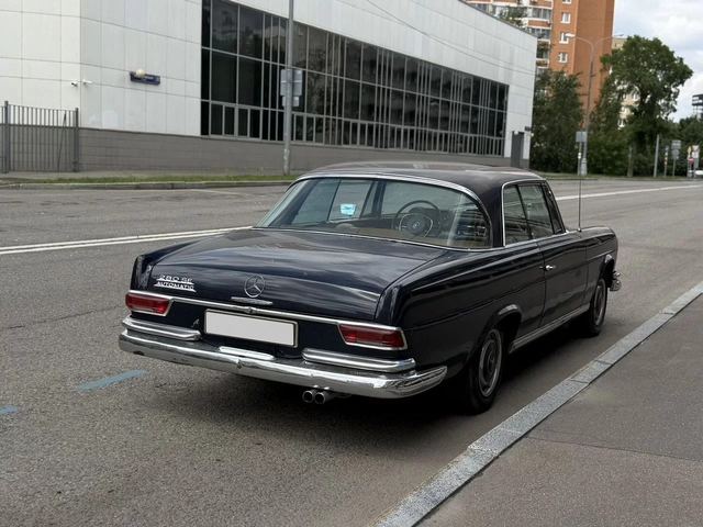 Mercedes-Benz W111 — фото 5